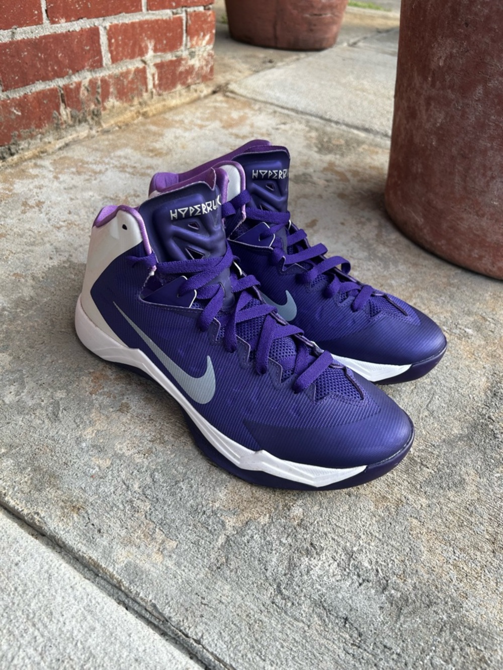 Nike Zoom Hyperquickness Purple and White(Men’s 12)